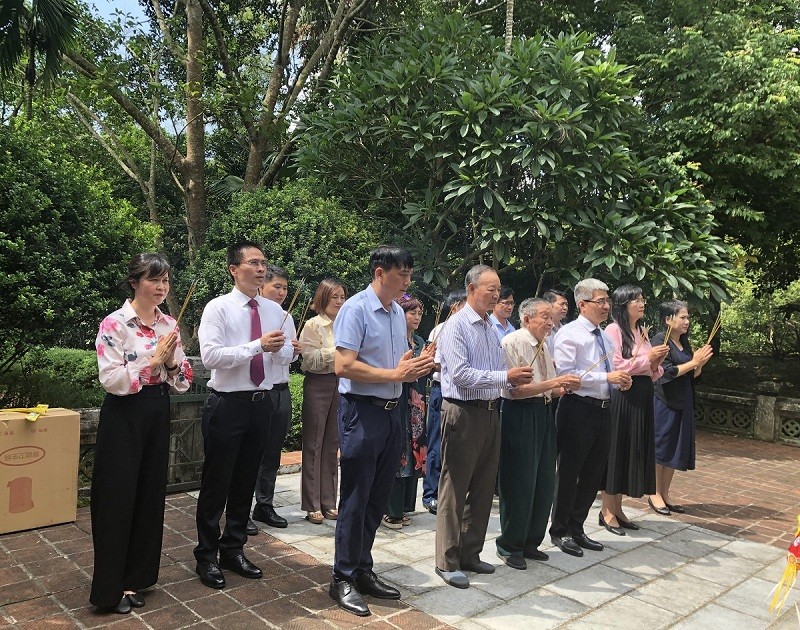 Đoàn Bộ Ngoại giao về nguồn dịp kỷ niệm 78 năm thành lập Ngành