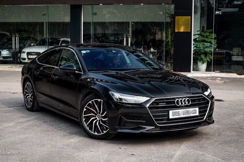 Audi A7.