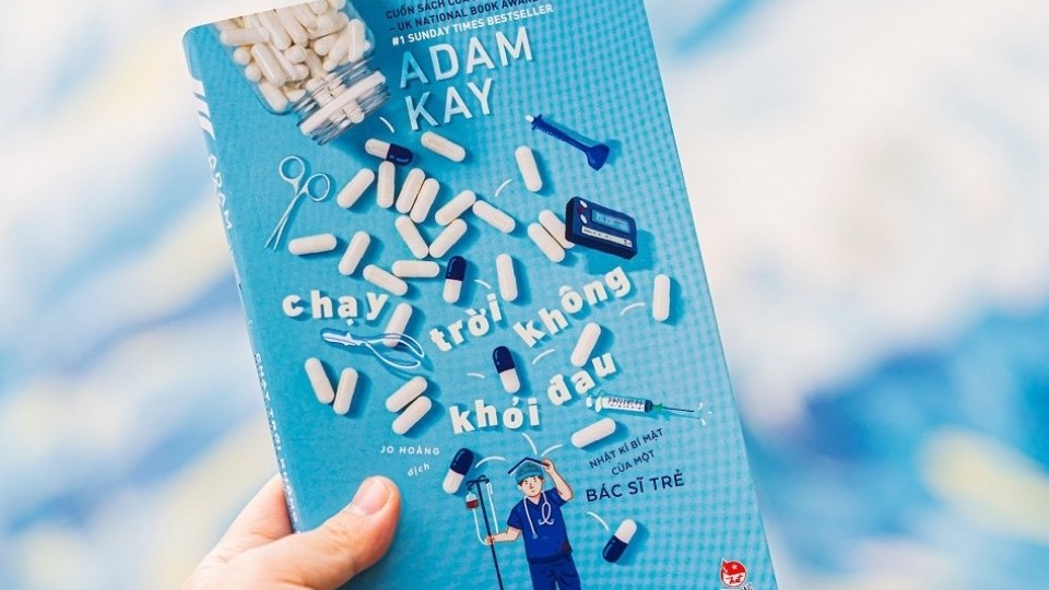 cuon sach chay troi khong khoi dau ke doi song o benh vien qua lang kinh bac si