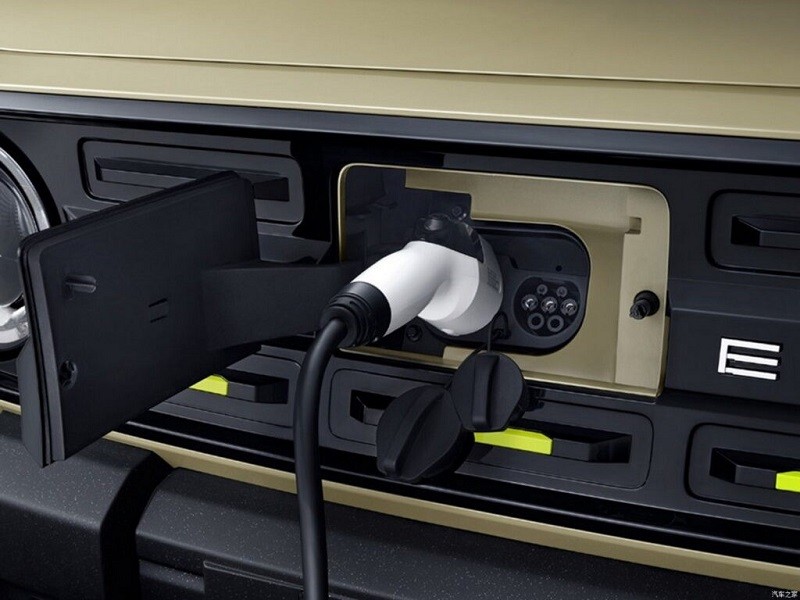 Xe ô tô điện mini Trung Quốc - Panda Knight ra mắt, giá từ 132 triệu đồng