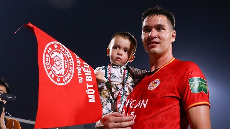 filip nguyen tiet lo qua trinh nhap quoc tich viet nam va cam xuc cung clb cong an ha noi vo dich vleague 2023