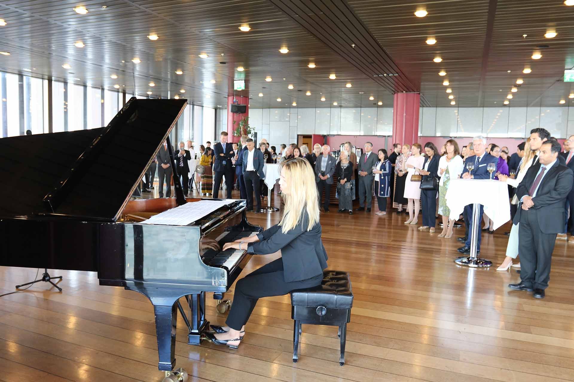 Biểu diễn âm nhạc tại sự kiện.