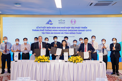 Chủ tịch UBND tỉnh Đồng Tháp, Chủ tịch UBND tỉnh An Giang cùng bà Hà Hoàng Thu - Tổng Giám đốc Novagroup tiến hành nghi thức ký kết hợp tác Chủ tịch UBND tỉnh Đồng Tháp, Chủ tịch UBND tỉnh An Giang cùng bà Hà Hoàng Thu - Tổng Giám đốc Novagroup tiến hành nghi thức ký kết hợp tác