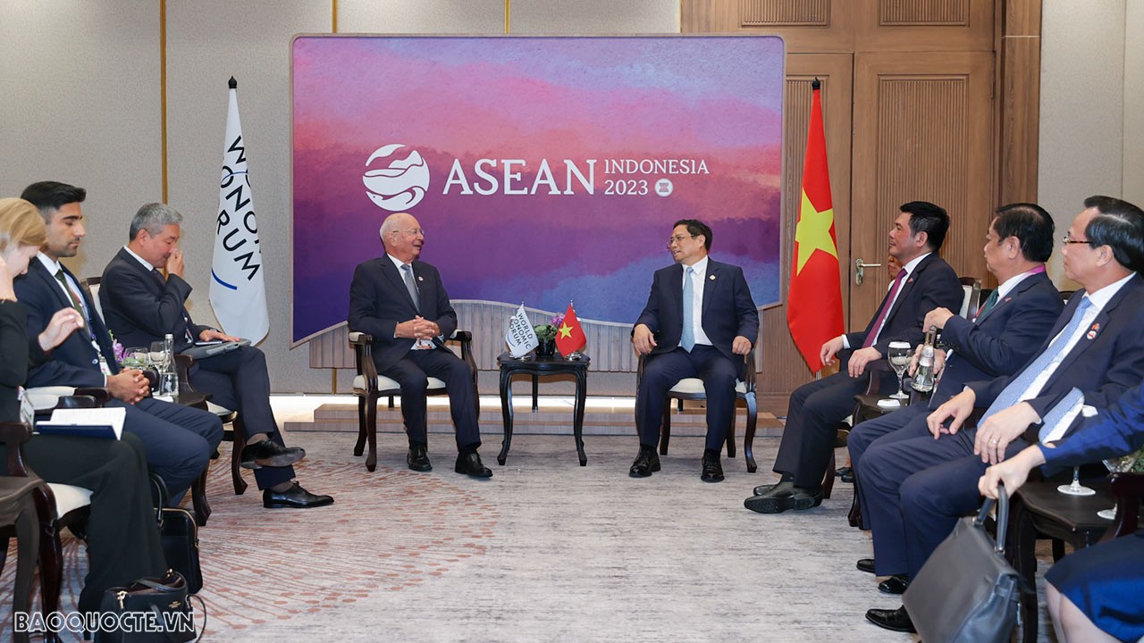ASEAN-43: Thủ tướng Phạm Minh Chính tiếp Chủ tịch Diễn đàn Kinh tế thế giới (WEF) Klaus Schwab ASEAN-43: Thủ tướng Phạm Minh Chính tiếp Chủ tịch Diễn đàn Kinh tế thế giới (WEF) Klaus Schwab