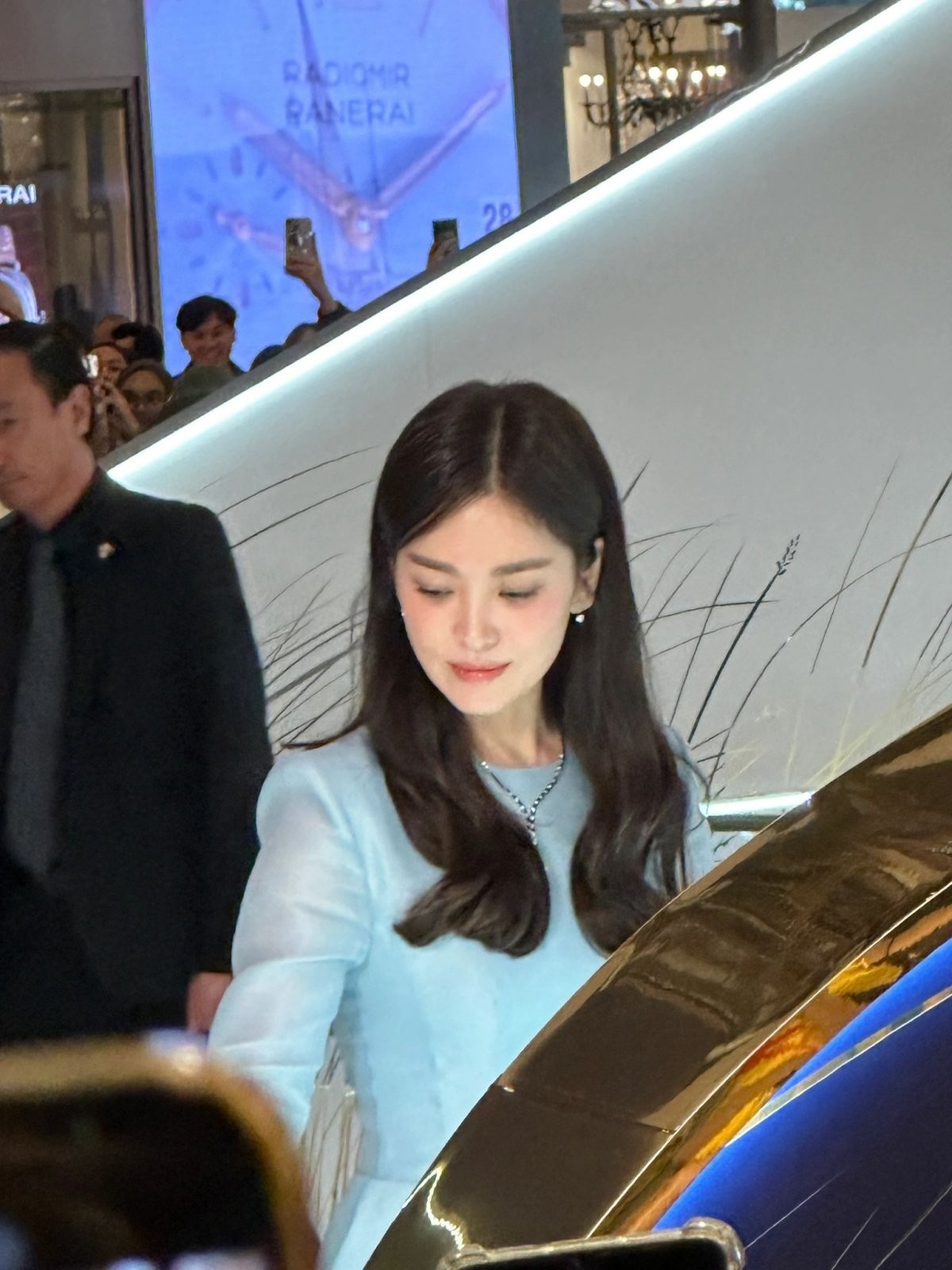 Song Hye Kyo nhận nhiều lời khen của fan trên X (Twitter cũ), Instgram. 