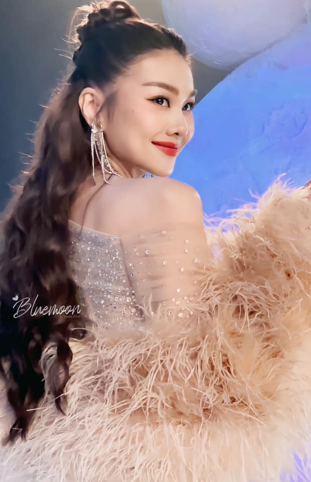 Siêu mẫu Thanh Hằng