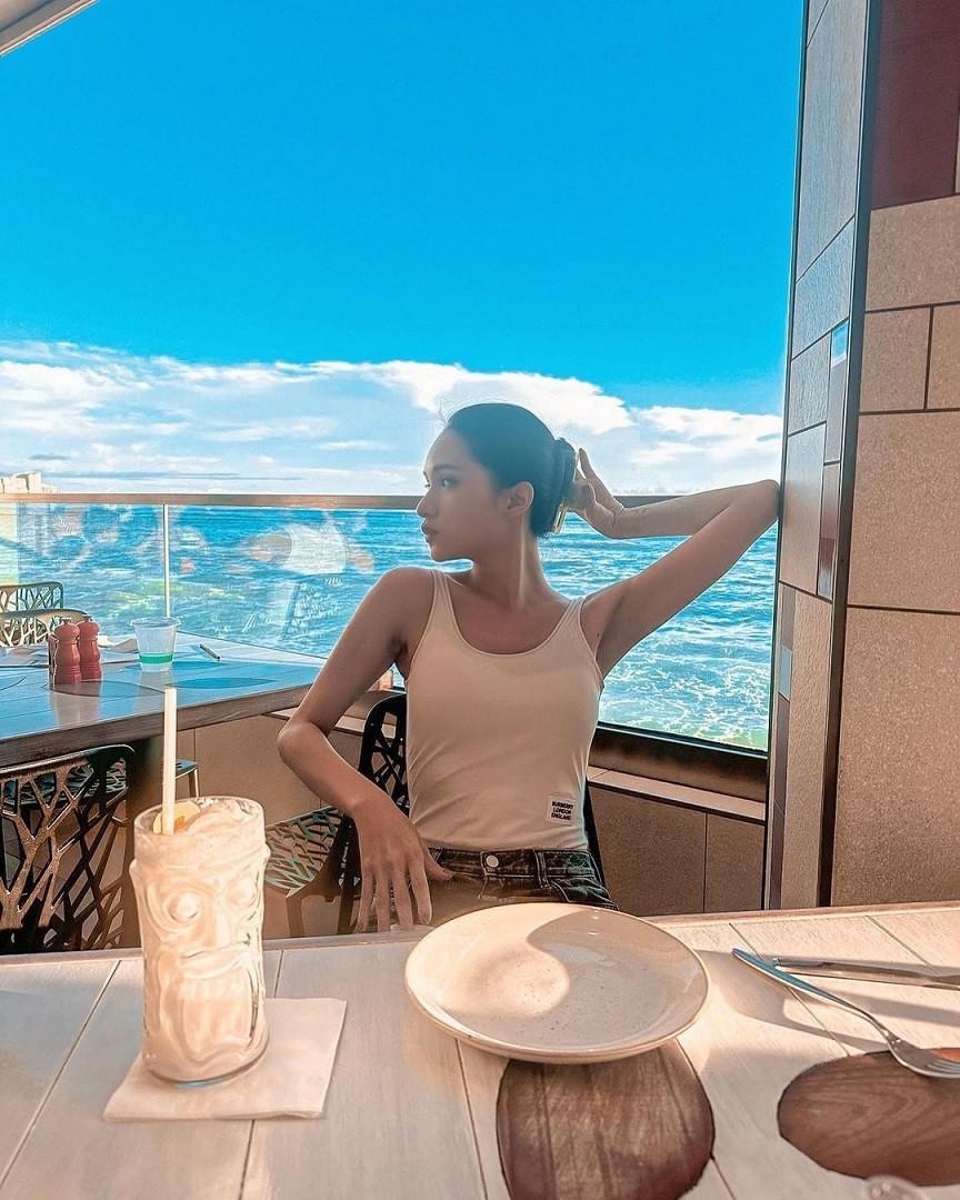 Hoa hậu Hương Giang