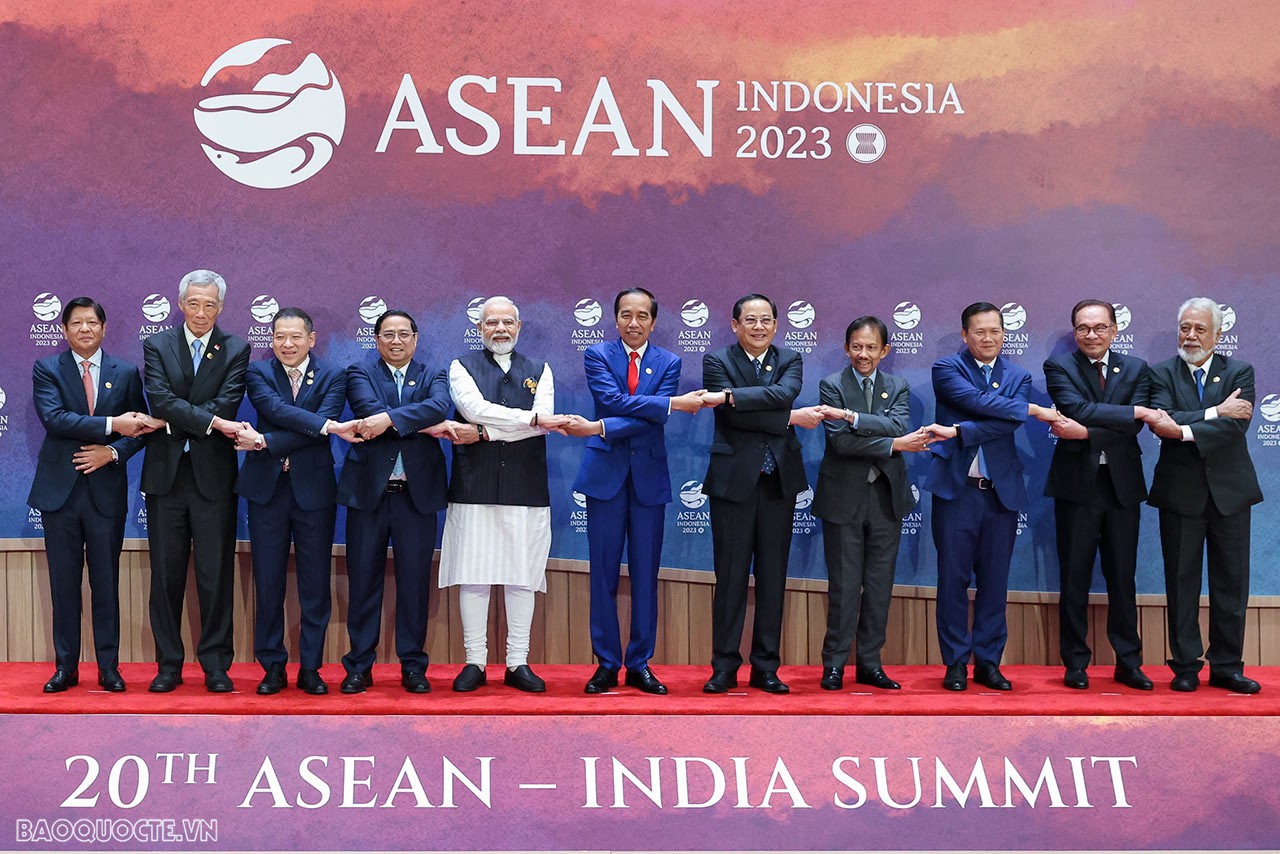 Thách thức của ASEAN về quản lý tranh chấp tại Biển Đông Thách thức của ASEAN về quản lý tranh chấp tại Biển Đông