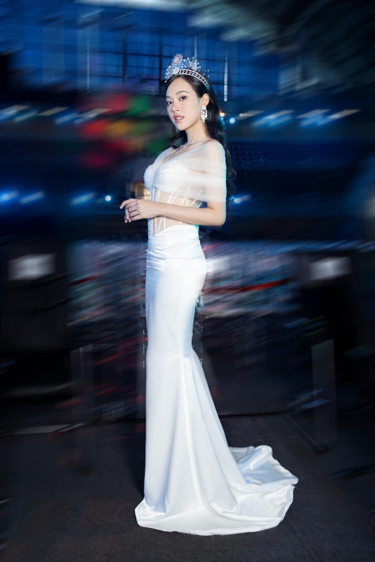 Á hậu Trịnh Thùy Linh