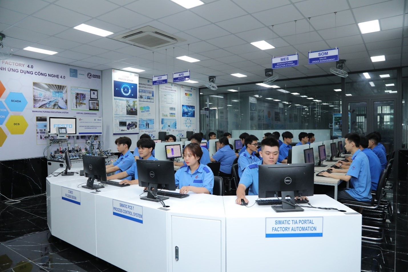 Trường Đại học Công nghiệp Thành phố Hồ Chí Minh Trường Đại học Công nghiệp Thành phố Hồ Chí Minh