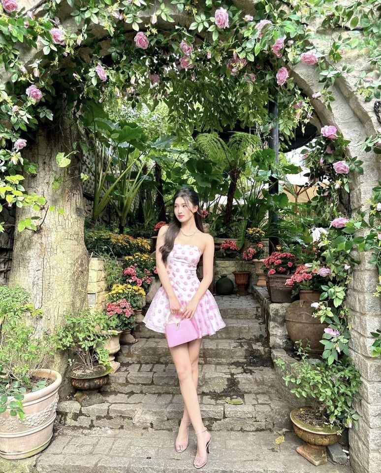 Á hậu Nguyễn Phương Nhi