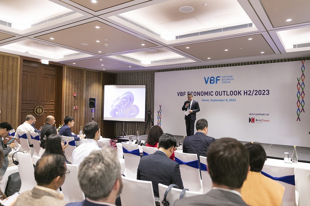 Triển vọng kinh tế Việt Nam: Khắc phục khó khăn, vượt qua trở ngại. (Ảnh: TL) Triển vọng kinh tế Việt Nam: Khắc phục khó khăn, vượt qua trở ngại. (Ảnh: TL)