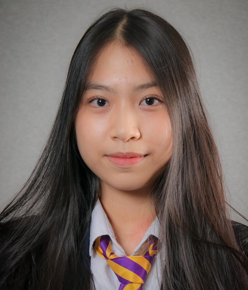 Nữ sinh tặng hoa cho Tổng thống Mỹ Joe Biden là ai? Nữ sinh tặng hoa cho Tổng thống Mỹ Joe Biden là ai?