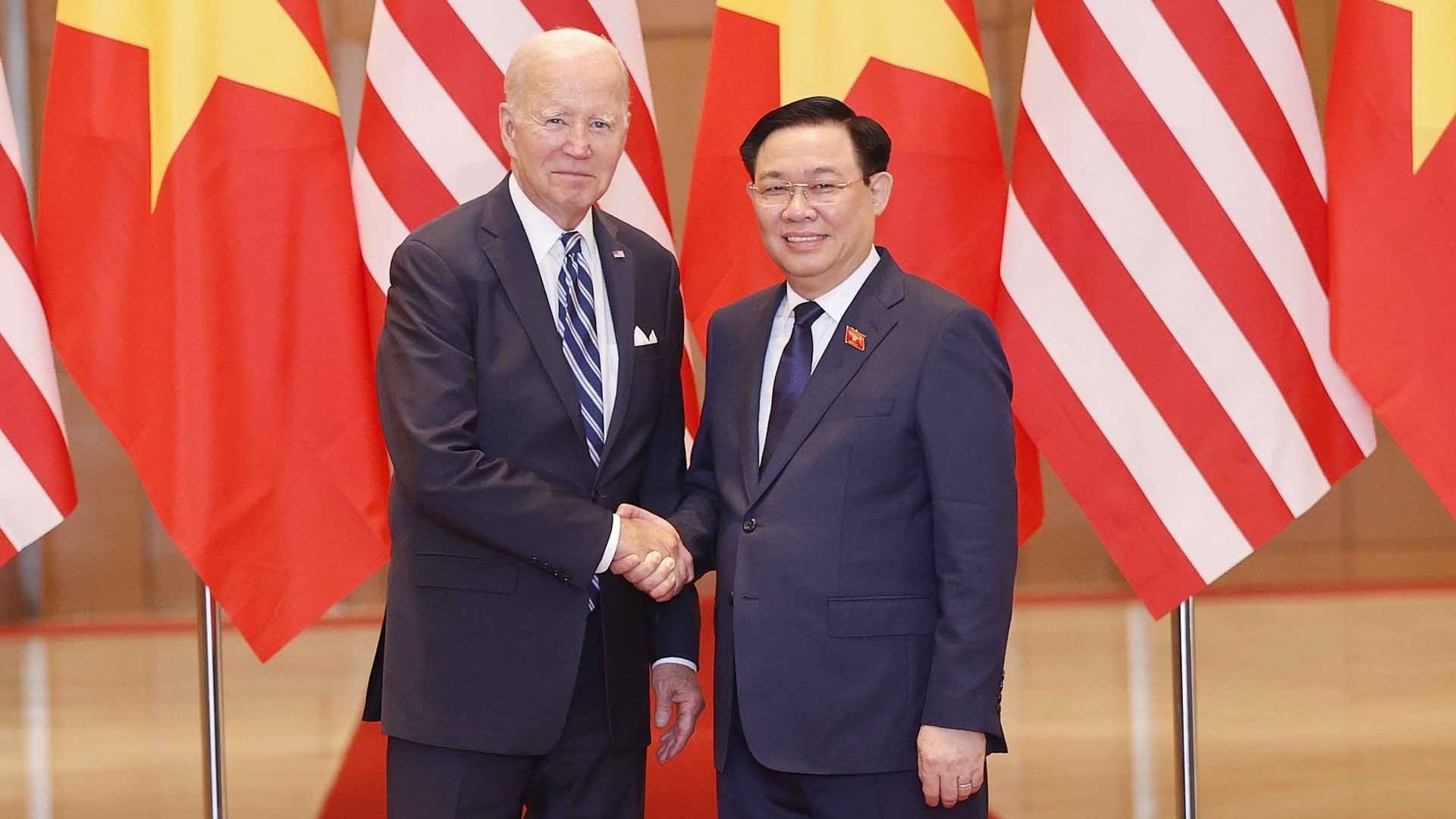 chu tich quoc hoi vuong dinh hue hoi kien tong thong hoa ky joe biden