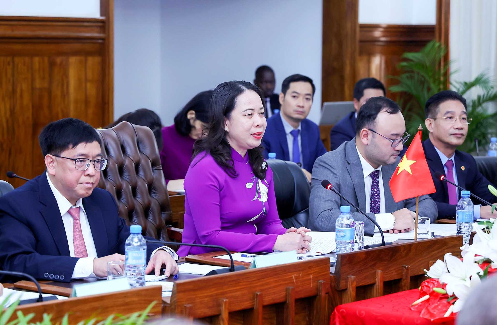 Phó Chủ tịch nước Võ Thị Ánh Xuân phát biểu. Phó Chủ tịch nước Võ Thị Ánh Xuân phát biểu.