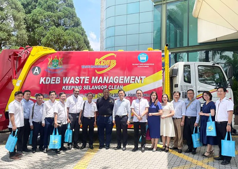 Làm việc với Ban Quản lý Công ty xử lý rác thải KDEB của Malaysia Làm việc với Ban Quản lý Công ty xử lý rác thải KDEB của Malaysia