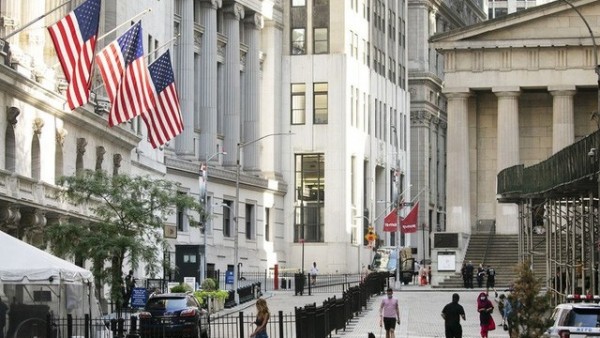 Mỹ bội thu hàng trăm tỷ USD nhờ thuế quan