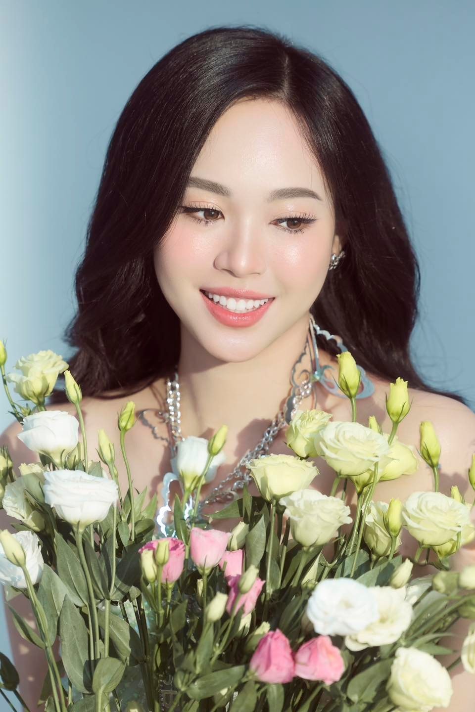 Trịnh Thùy Linh xinh đẹp, gợi cảm tuổi 21