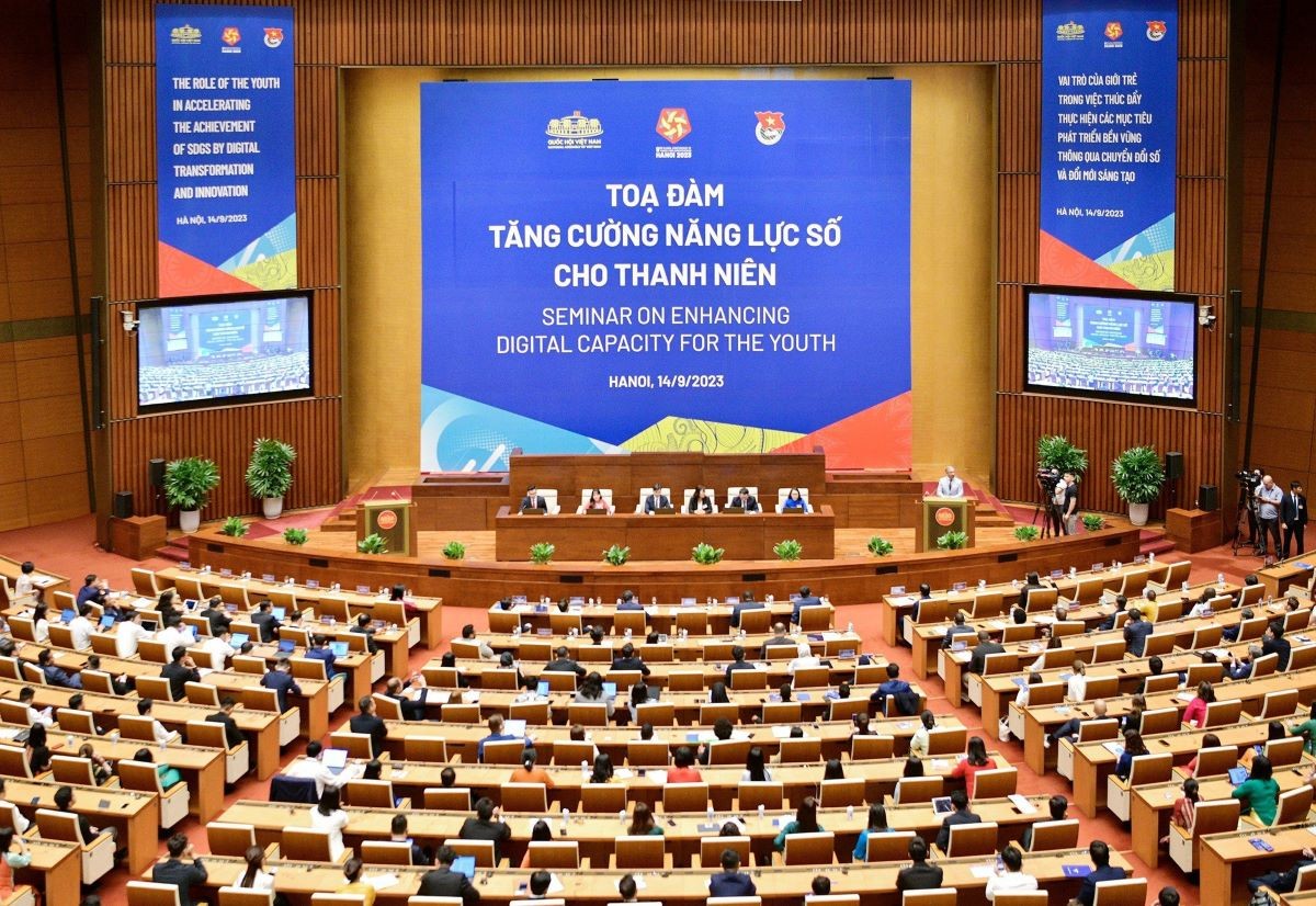 Toàn cảnh buổi tọa đàm. Tọa đàm nâng cao năng lực số cho thanh niên khởi động Hội nghị Nghị sĩ trẻ toàn cầu lần thứ 9 Toàn cảnh buổi tọa đàm. Tọa đàm nâng cao năng lực số cho thanh niên khởi động Hội nghị Nghị sĩ trẻ toàn cầu lần thứ 9