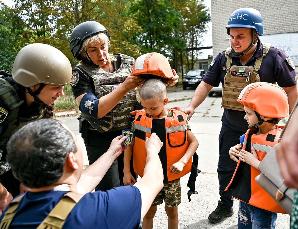 Ukraine sơ tán dân ở một số khu vực thuộc tỉnh Kherson, Nga trang bị tên lửa tầm xa cho Su-34 Ukraine sơ tán dân ở một số khu vực thuộc tỉnh Kherson, Nga trang bị tên lửa tầm xa cho Su-34