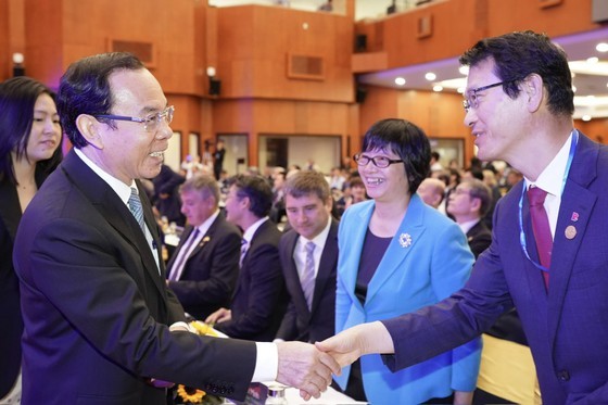 Khai mạc Diễn đàn Kinh tế TP. Hồ Chí Minh lần thứ 4