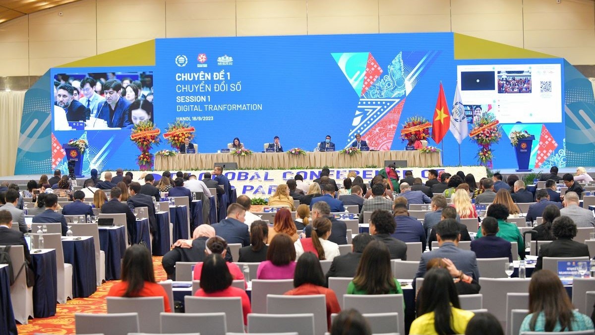 nghi si tre chia se bai hoc kinh nghiem va sang kien chuyen doi so trong thuc day cac muc tieu phat trien ben vung