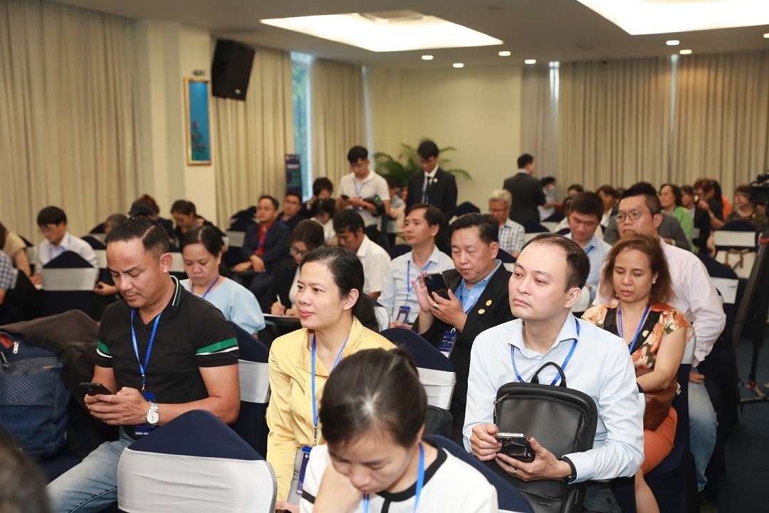 Phó Chủ tịch UBND TP. Hồ Chí Minh: Tăng trưởng xanh là trách nhiệm của tất cả mọi người Phó Chủ tịch UBND TP. Hồ Chí Minh: Tăng trưởng xanh là trách nhiệm của tất cả mọi người