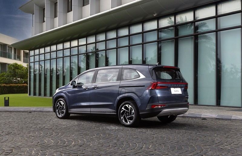 Cận cảnh Hyundai Custin vừa ra mắt thị trường Việt Nam, giá từ 850 triệu đồng Cận cảnh Hyundai Custin vừa ra mắt thị trường Việt Nam, giá từ 850 triệu đồng