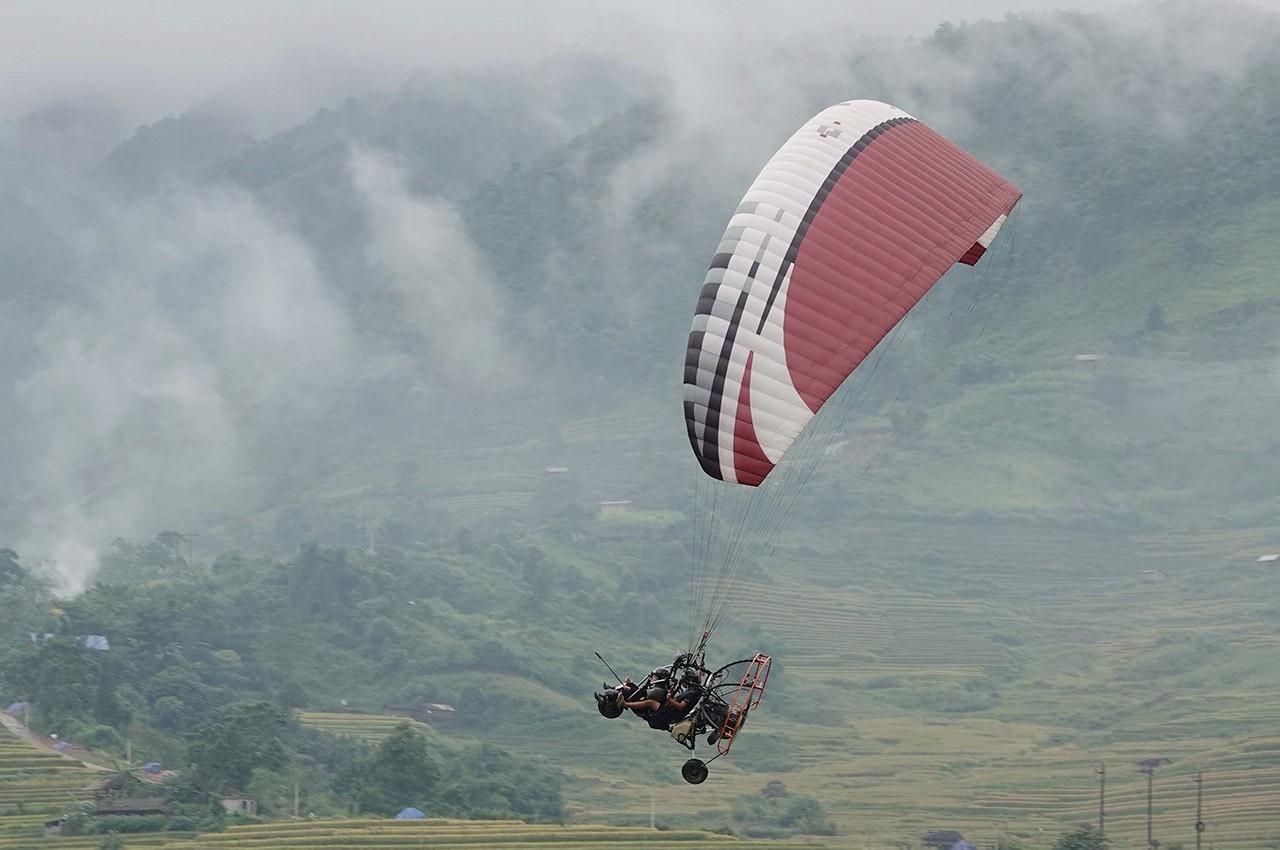 Khai mạc Festival dù lượn ‘Bay trên mùa vàng’ tại Mù Căng Chải, ‘Qua những miền di sản ruộng bậc thang” tại Hoàng Su Phì Khai mạc Festival dù lượn ‘Bay trên mùa vàng’ tại Mù Căng Chải và chương trình du lịch 'Qua những miền di sản ruộng bậc thang' tại Hoàng Su Phì