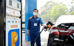 Giá xăng dầu hôm nay 14/12: Bật tăng trở lại; chiều nay giá trong nước có thể giảm từ 300-800 đồng/lít