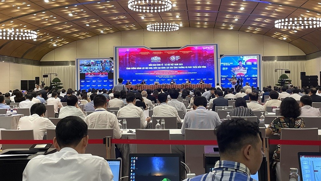 Chủ tịch Quốc hội Vương Đình Huệ: Kinh tế Việt Nam là điểm sáng trong bức tranh xám màu của toàn cầu Chủ tịch Quốc hội Vương Đình Huệ: Kinh tế Việt Nam là điểm sáng trong bức tranh xám màu của toàn cầu