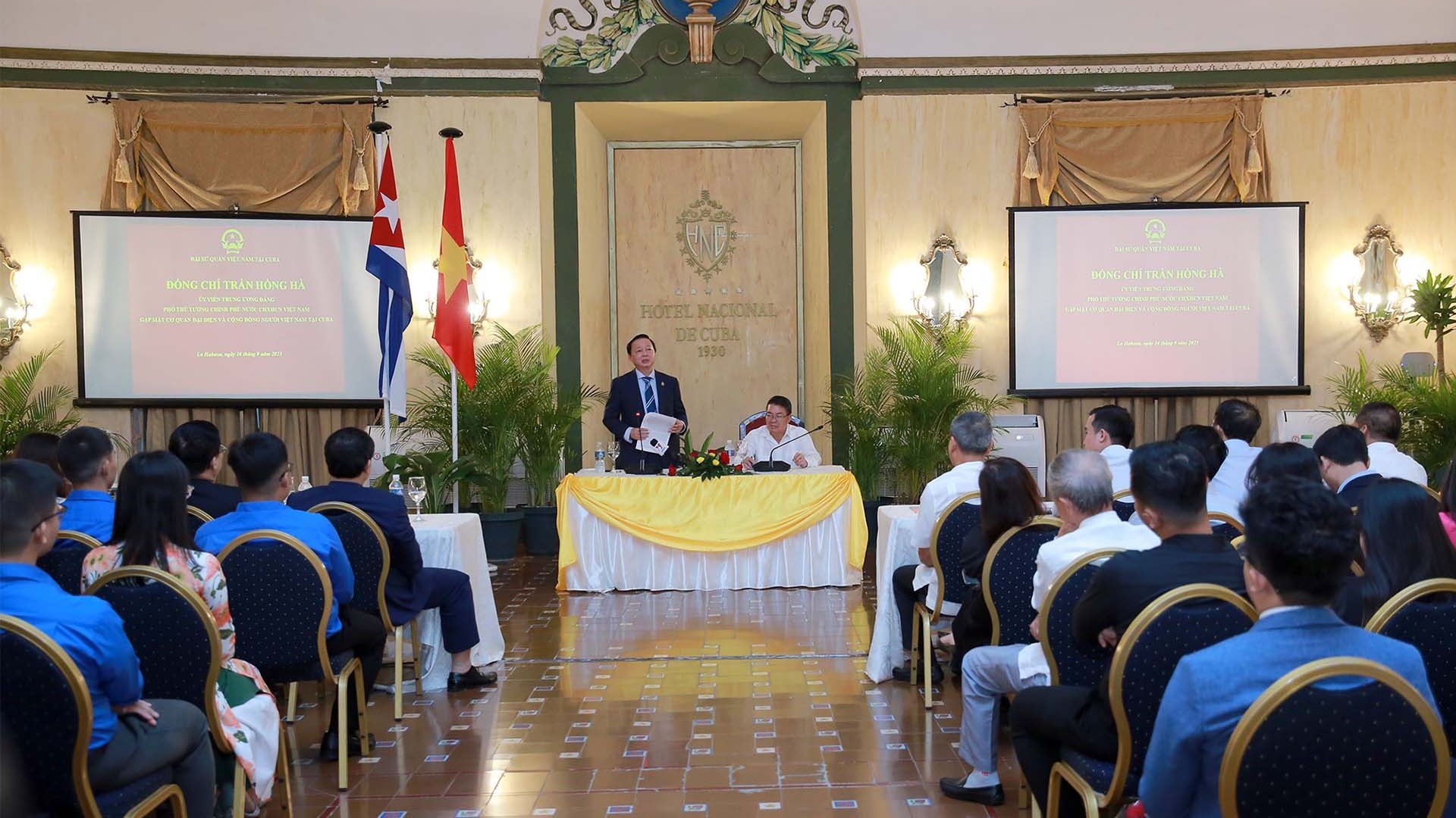 ngoai giao kinh te gop phan that chat moi quan he huu nghi hop tac dac biet giua viet nam va cuba