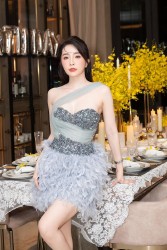 Sao Việt: NSND Thu Hà 'hack tuổi' cực đỉnh, Đoàn Thiên Ân đẹp dịu dàng Sao Việt: NSND Thu Hà 'hack tuổi' cực đỉnh, Đoàn Thiên Ân đẹp dịu dàng