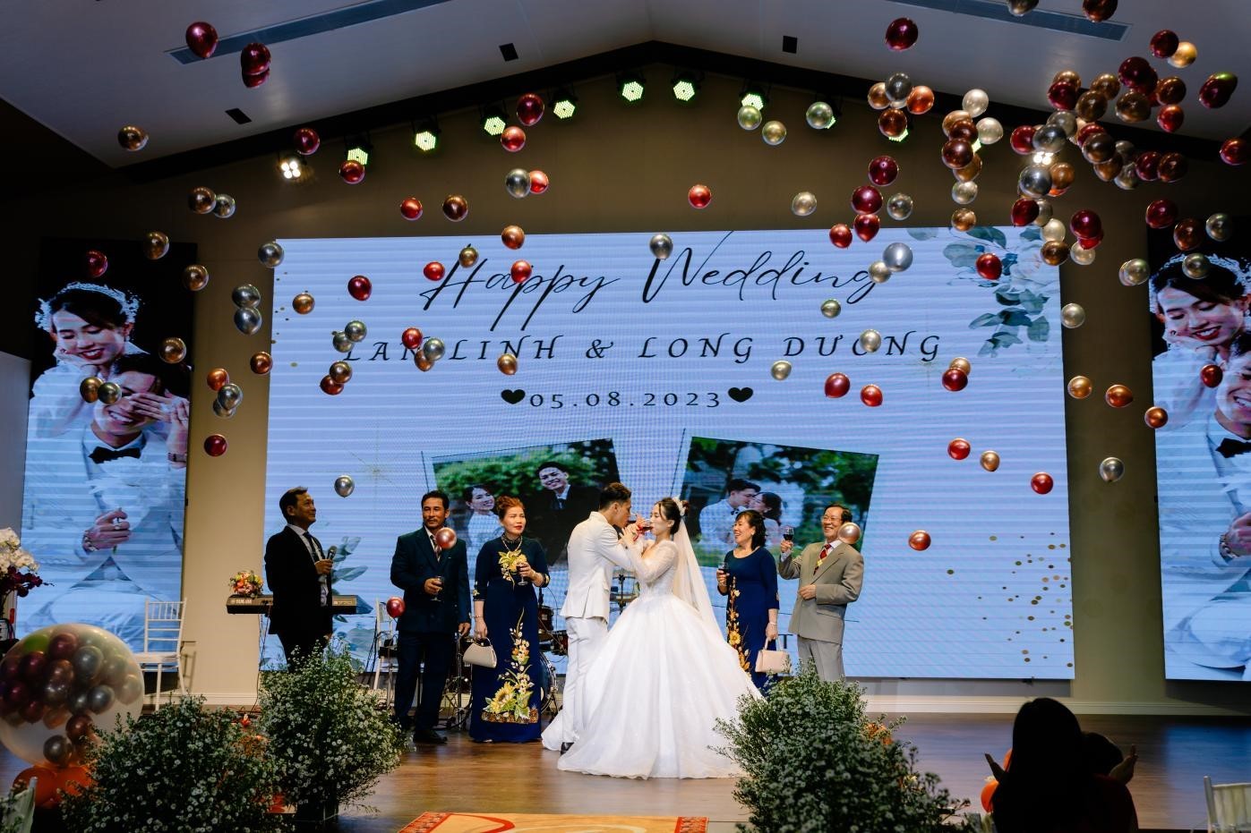 Sắc màu tình yêu nơi hôn trường Sao Mai Center 2