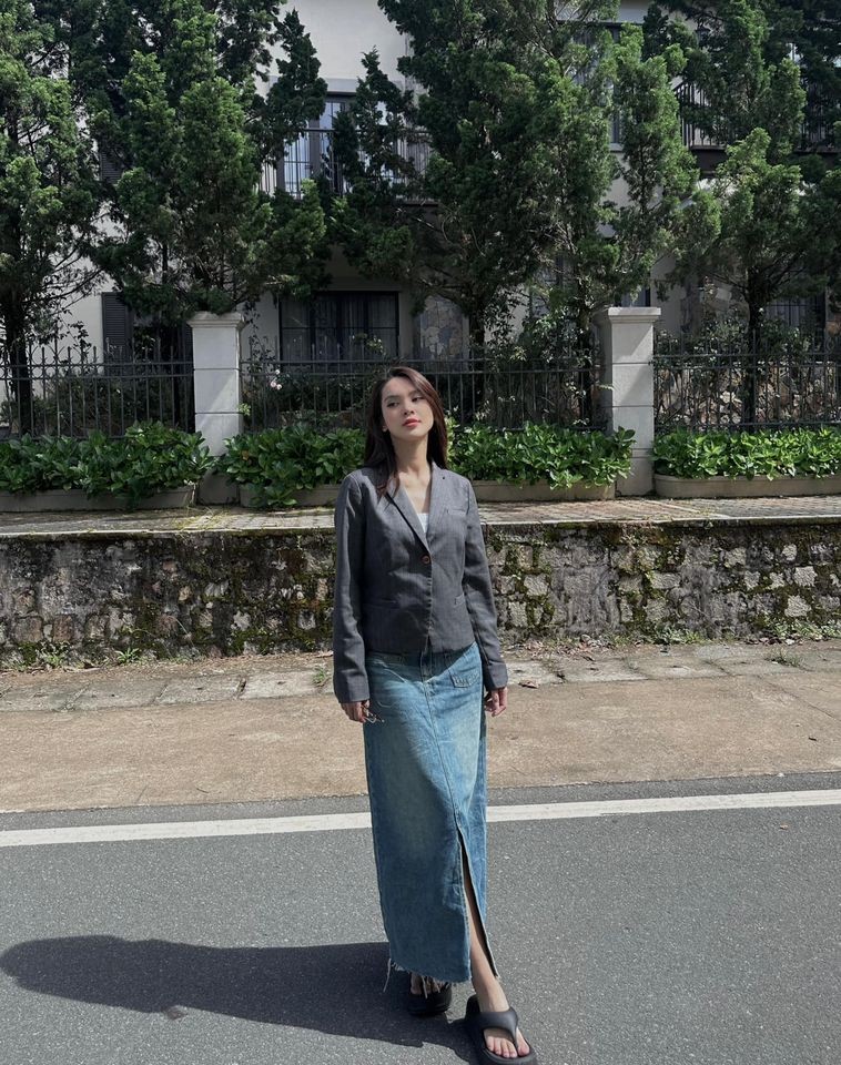 Sao Việt: Lan Phương tình tứ bên chồng Tây