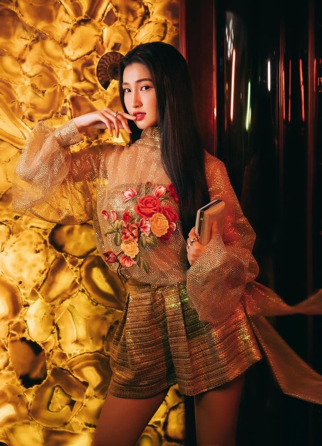 Á hậu Phương Nhi