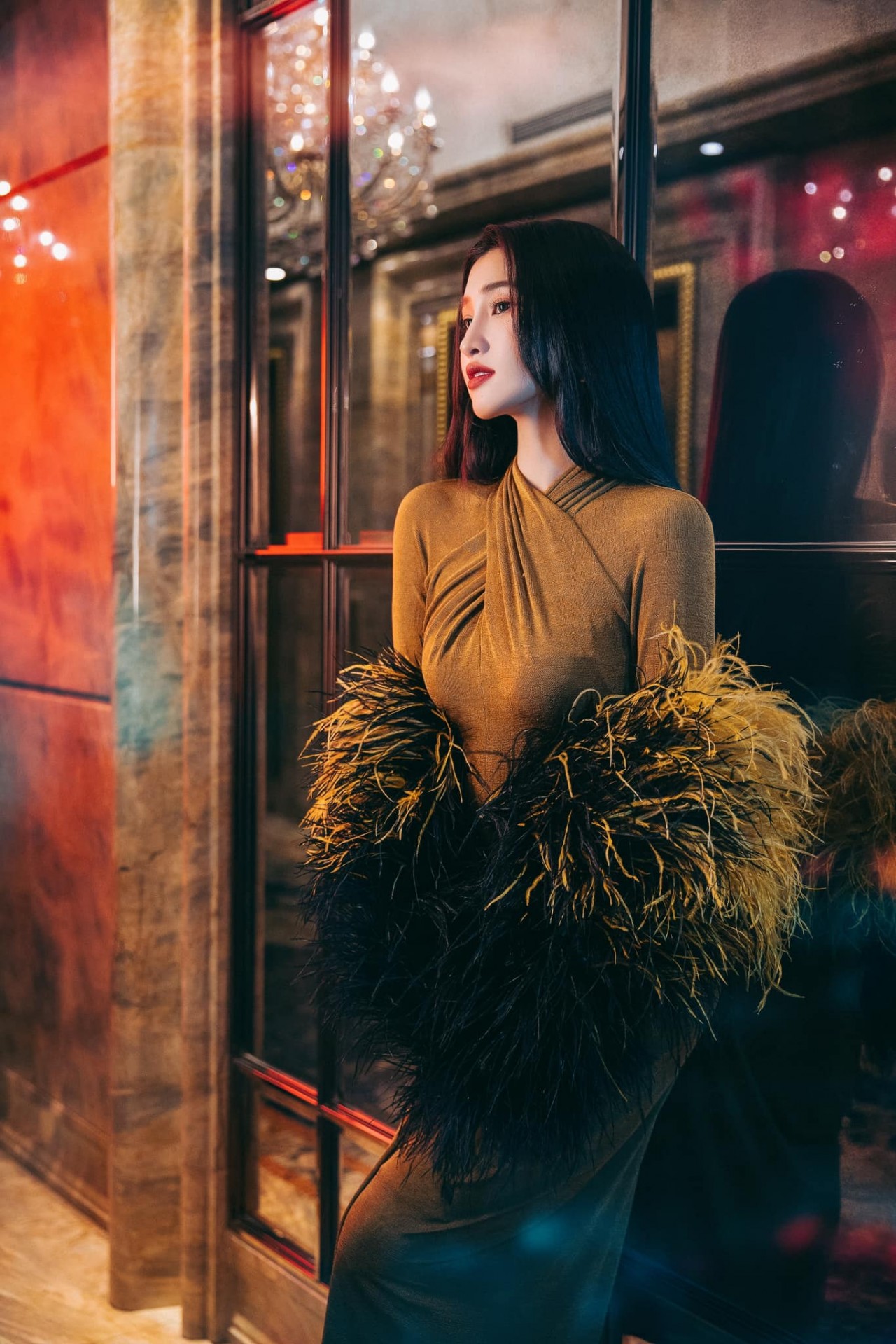 Á hậu Phương Nhi