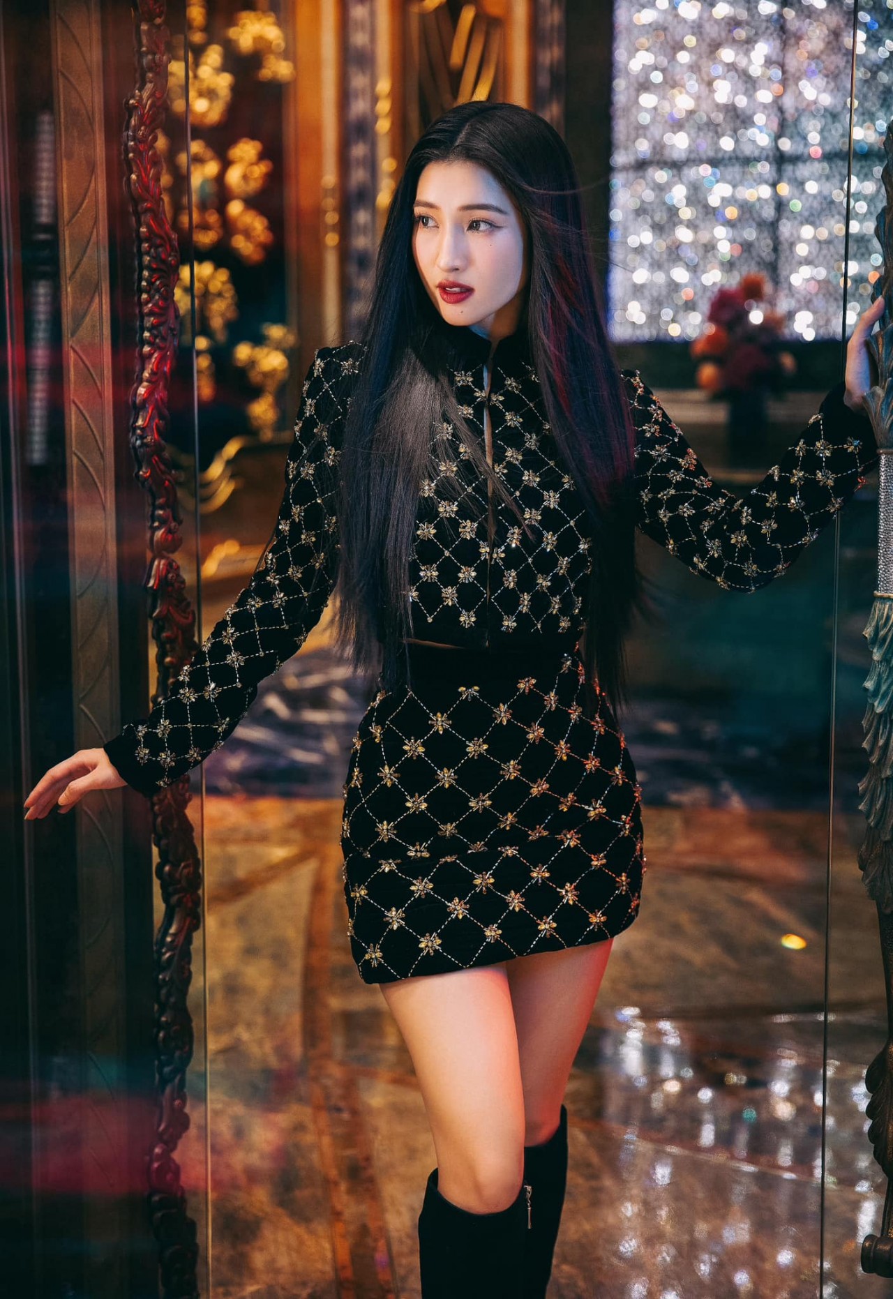 Á hậu Phương Nhi