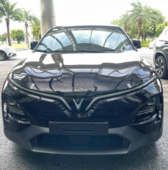 Lộ diện VinFast VF6 2024 bản thương mại trước ngày ra mắt khách hàng Việt Lộ diện VinFast VF6 2024 bản thương mại trước ngày ra mắt khách hàng Việt