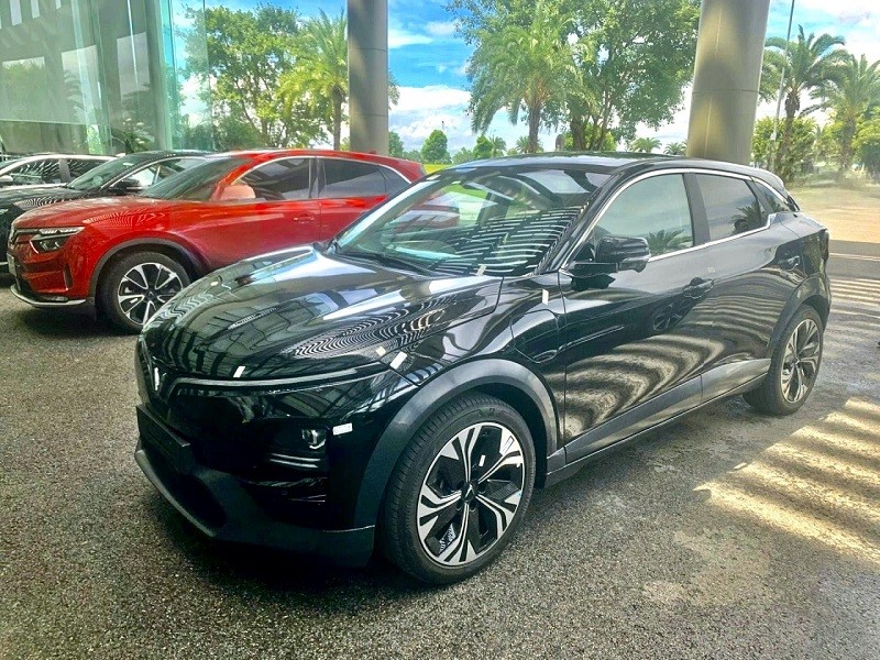 VinFast VF6 2024 bản thương mại. VinFast VF6 2024 bản thương mại.