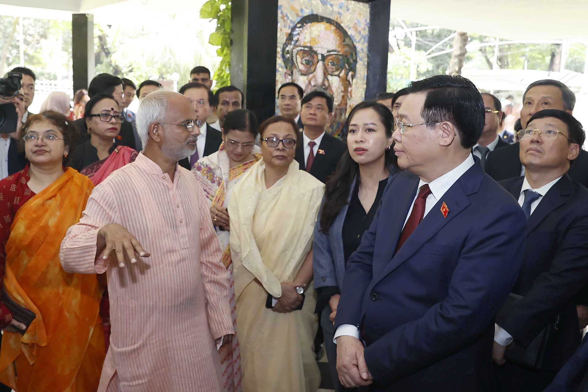 Đưa quan hệ hợp tác Việt Nam-Bangladesh lên tầm cao mới Đưa quan hệ hợp tác Việt Nam-Bangladesh lên tầm cao mới