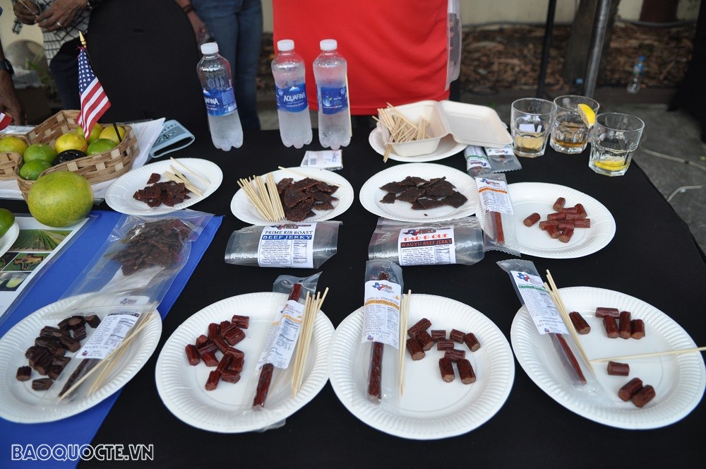 (09.22) ...thịt bò khô, sản phẩm đặc trưng của bang Texas...