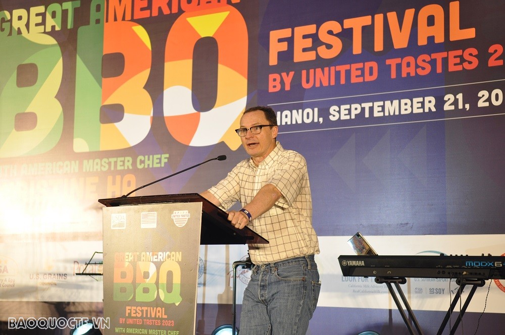 (09.22) Tham tán Nông nghiệp Hoa Kỳ Ralph Bean đánh giá cao sự phát triển của hợp tác nông nghiệp Việt Nam-Hoa Kỳ thời gian qua. (Ảnh: Minh Quân)