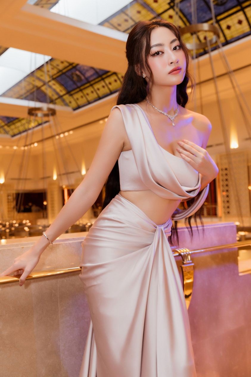 Hoa hậu Lương Thùy Linh