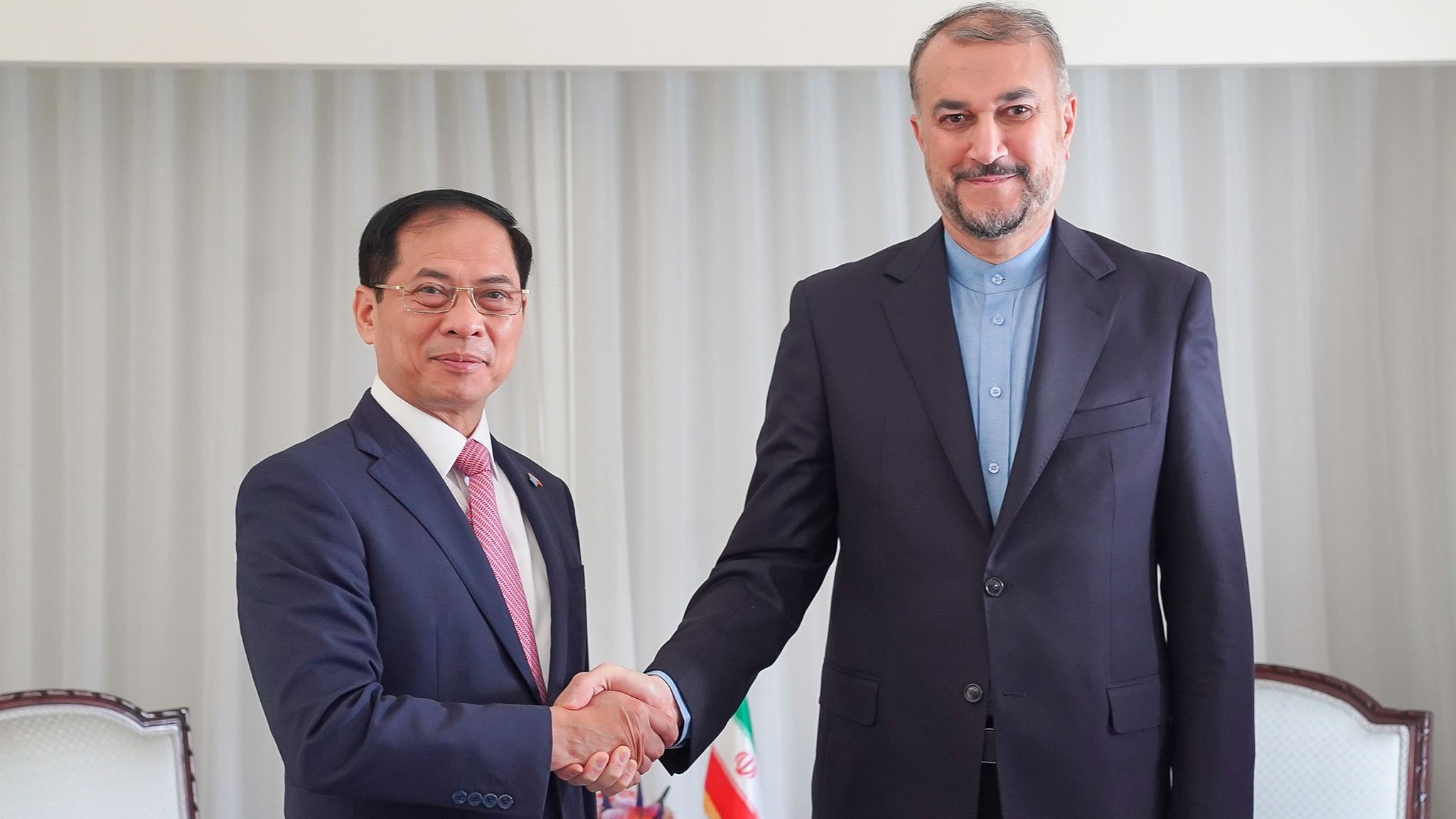 bo truong ngoai giao bui thanh son lam viec voi cac bo truong ngoai giao mexico va iran