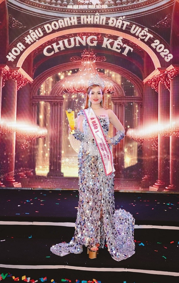 Nữ doanh nhân Đồng Nai đăng quang Hoa hậu Doanh nhân Đất Việt 2023