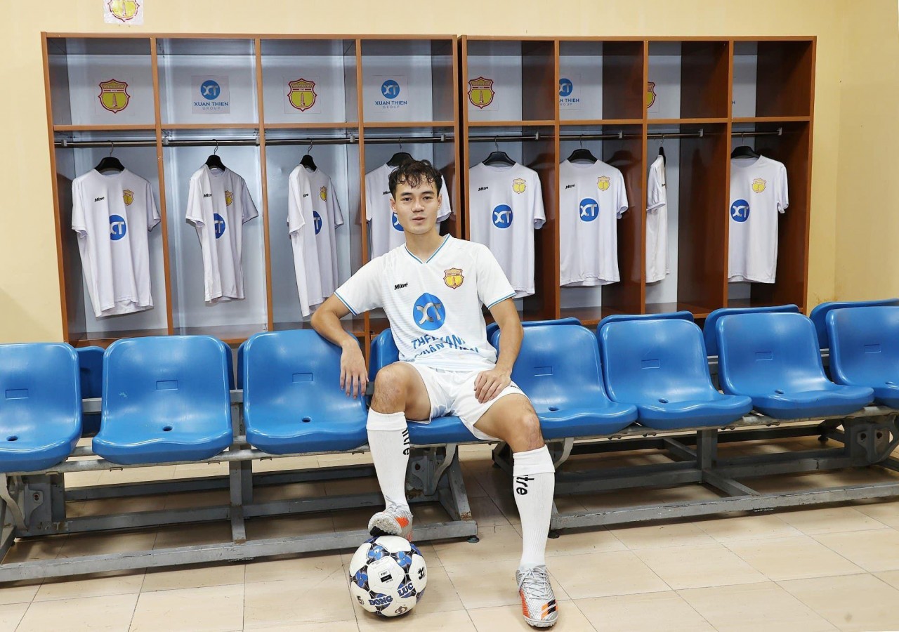 Văn Toàn mới gia nhập CLB Nam Định cách đây ít ngày. (Nguồn: FBCN)