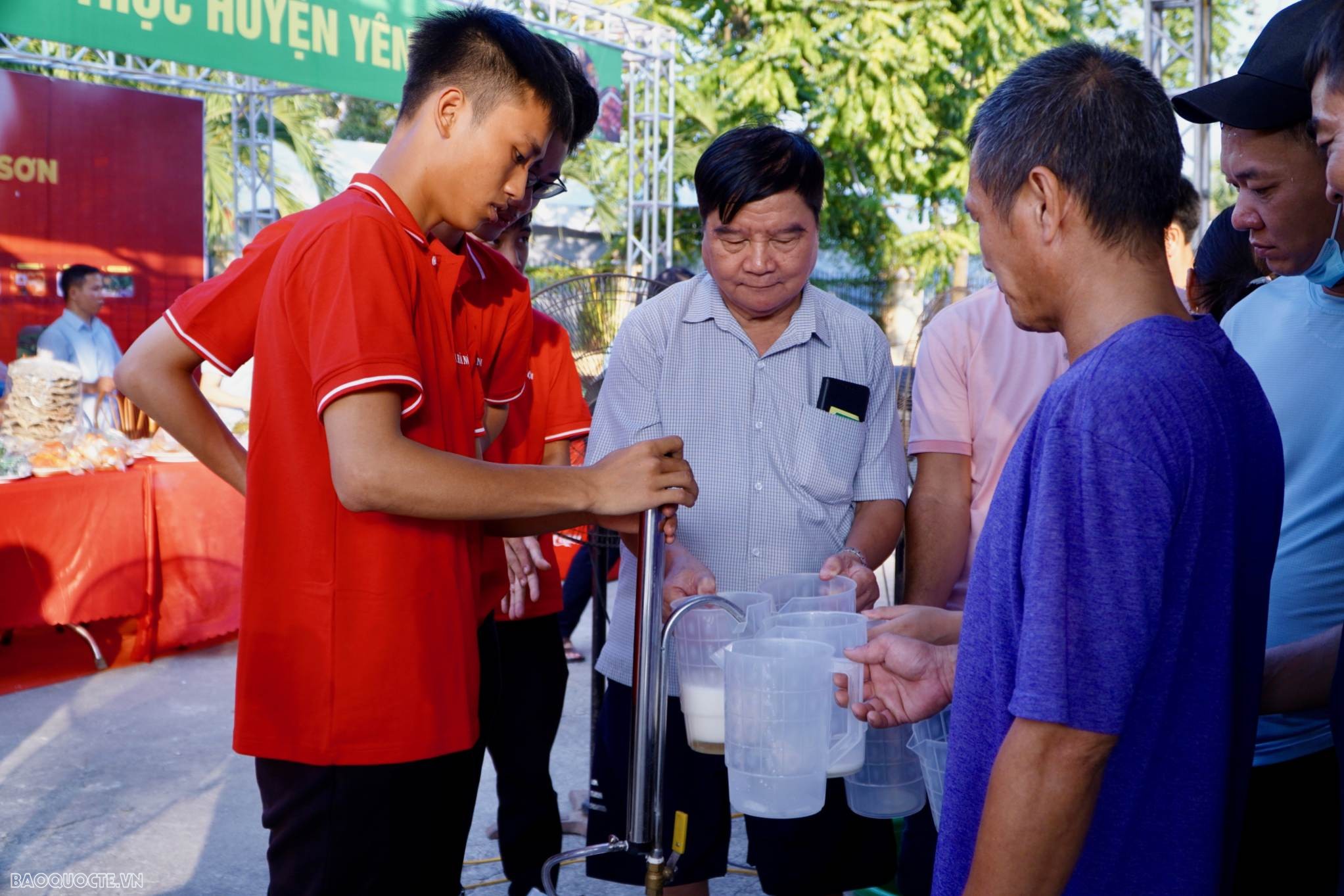 Sôi động Lễ hội Bia Hà Nội 2023 tại Tuyên Quang Sôi động Lễ hội Bia Hà Nội 2023 tại Tuyên Quang