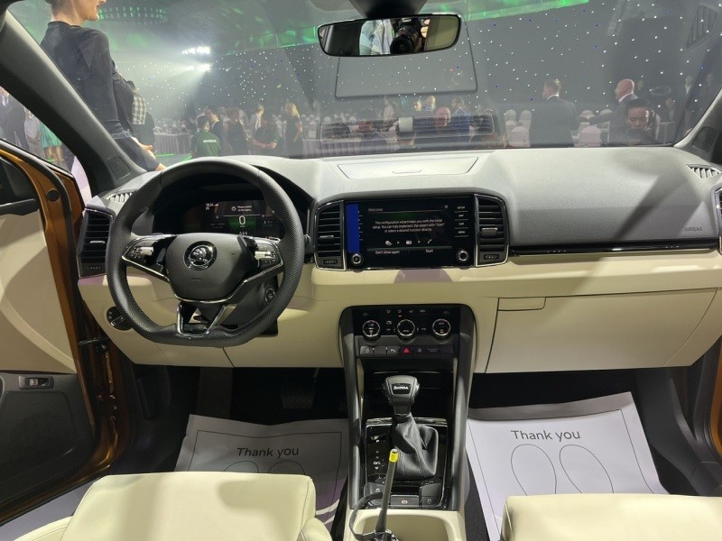 Cận cảnh Skoda Karoq vừa ra mắt tại Việt Nam, giá từ 999 triệu đồng