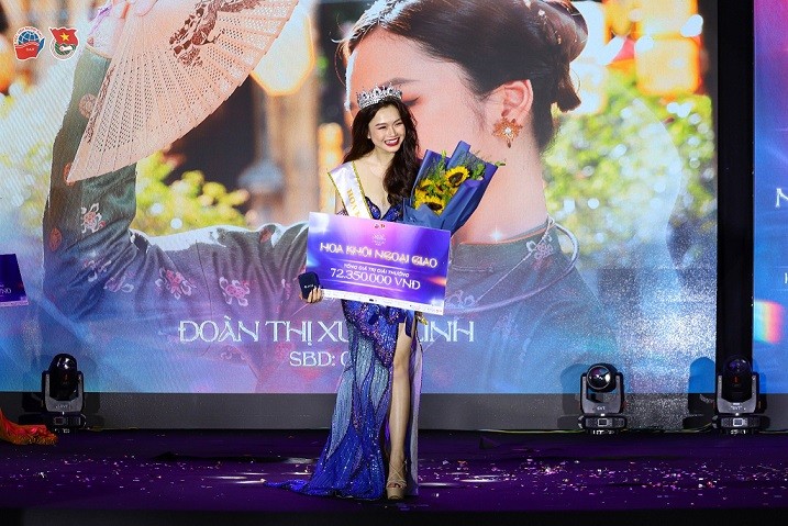 Hoa khôi Ngoại giao Đoàn Thị Xuân Linh: Áo dài luôn là hồn cốt và thứ thấm nhuần trong trái tim người Việt